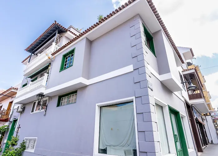 Center Penthouse Near The